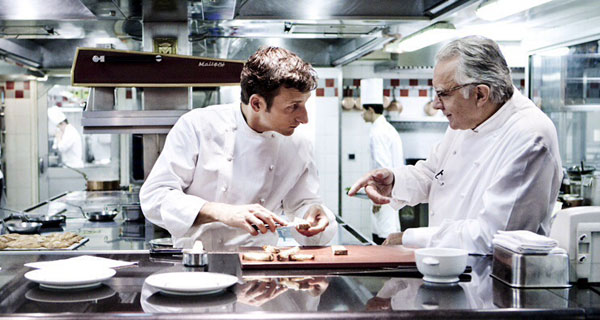 Alain Ducasse en su cocina