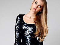 Vestido brillante negro – Marca Bershka 