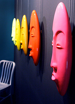 Máscaras africanas ZOO por Kossi Aguessy