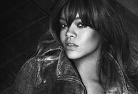 Rihanna imagen de Armani